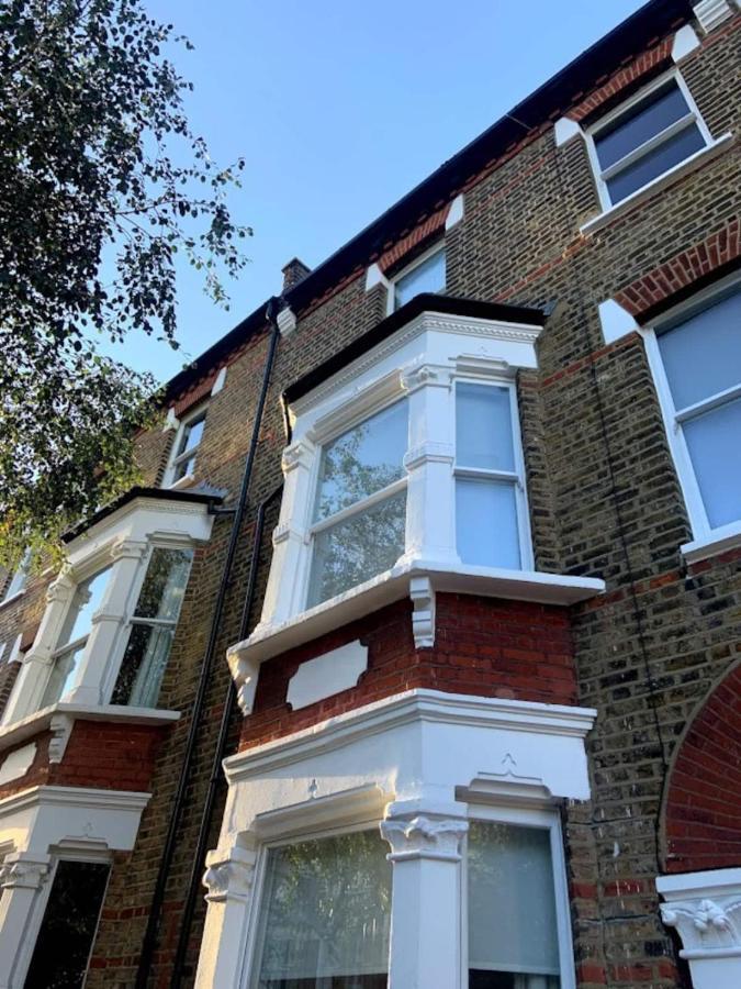 Lovely Spacious 1-Bedroom Flat In Tufnell Park Close To Central Лондон Екстер'єр фото