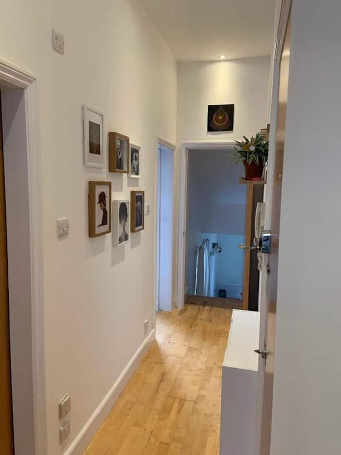 Lovely Spacious 1-Bedroom Flat In Tufnell Park Close To Central Лондон Екстер'єр фото