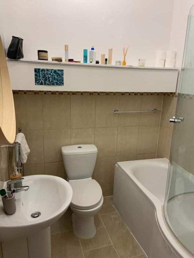 Lovely Spacious 1-Bedroom Flat In Tufnell Park Close To Central Лондон Екстер'єр фото